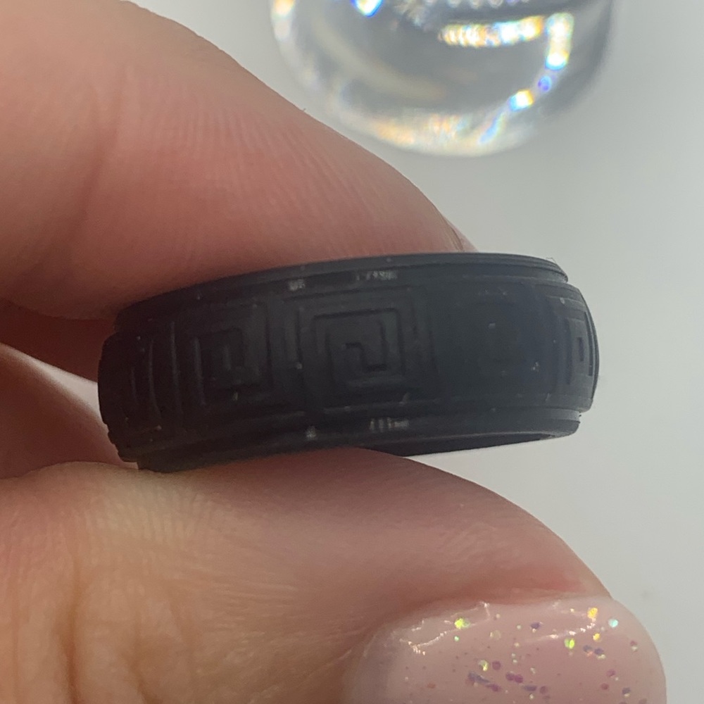 NWT - Silicone Breathable Ring - Size 10